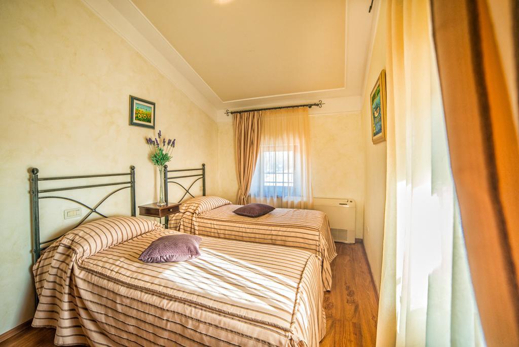 Aparthotel Katalyma 828 Kanfanar Dış mekan fotoğraf