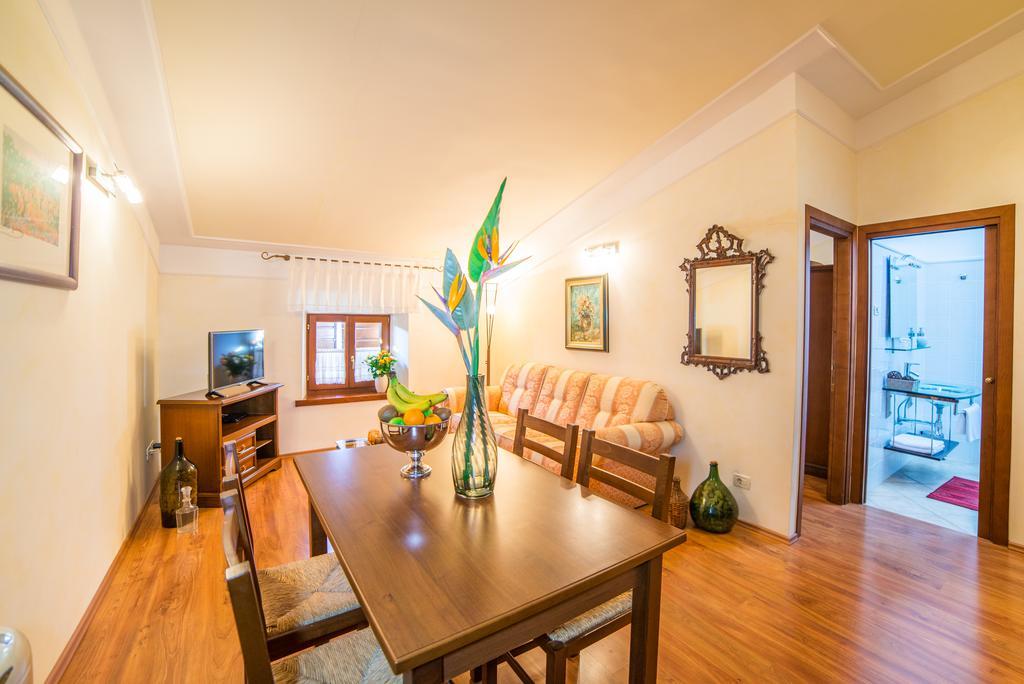 Aparthotel Katalyma 828 Kanfanar Dış mekan fotoğraf