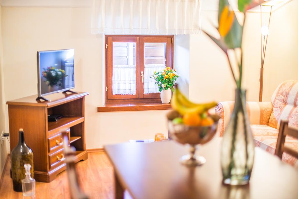 Aparthotel Katalyma 828 Kanfanar Dış mekan fotoğraf