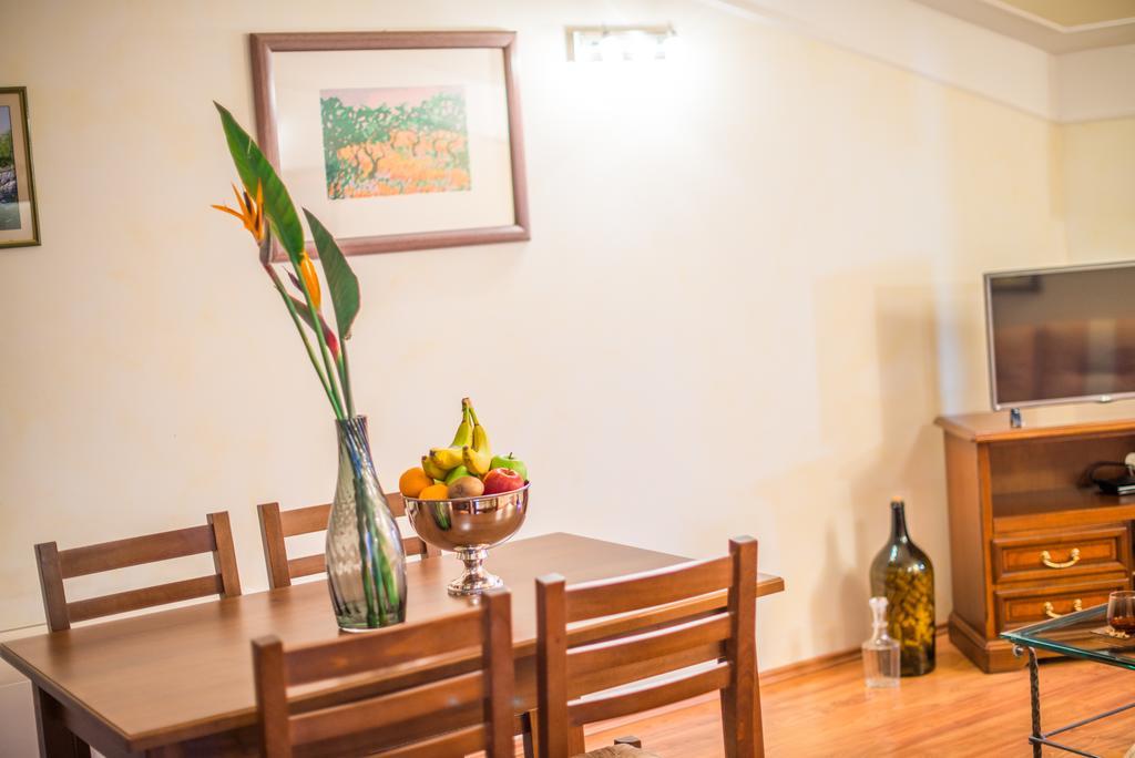 Aparthotel Katalyma 828 Kanfanar Dış mekan fotoğraf